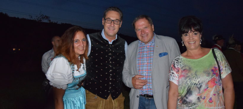 Sonnwendfeier mit HC Strache Sonnwendfeier mit HC Strache
